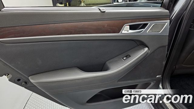Genesis G80 2019 — photo 15