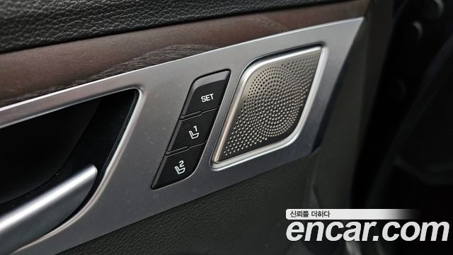 Genesis G80 2019 — photo 29