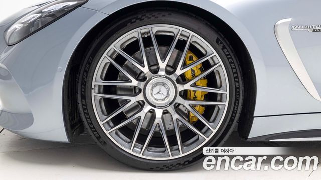 Mercedes-Benz AMG GT 2025 — photo 5