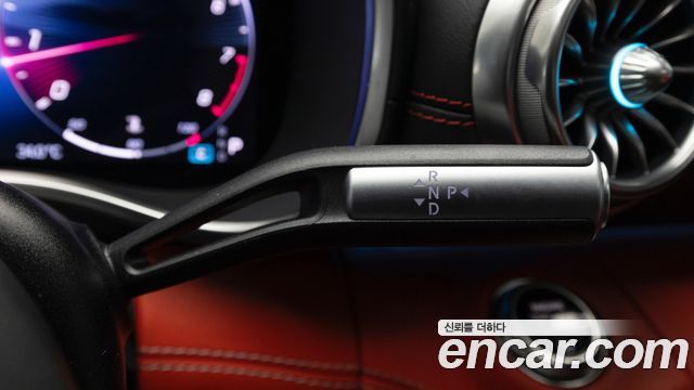 Mercedes-Benz AMG GT 2025 — photo 9