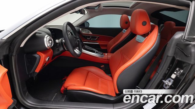 Mercedes-Benz AMG GT 2025 — photo 10