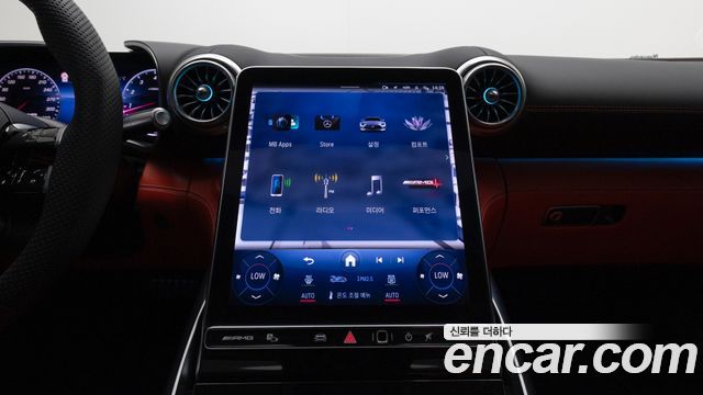 Mercedes-Benz AMG GT 2025 — photo 15