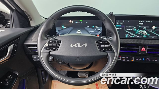 Kia EV6 2022 — photo 20