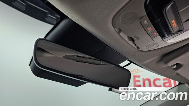 Kia EV6 2022 — photo 24