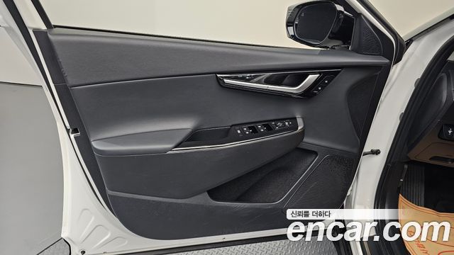 Kia EV6 2022 — photo 14
