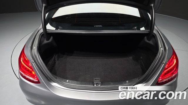 Mercedes-Benz C-Class 2016 — photo 26