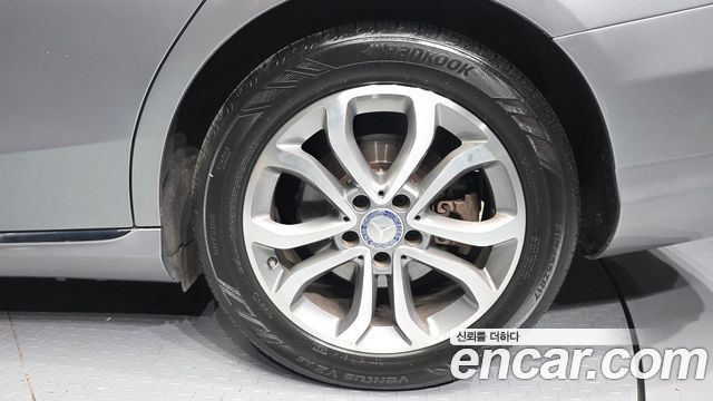 Mercedes-Benz C-Class 2016 — photo 7