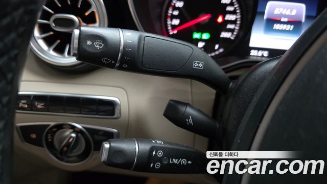 Mercedes-Benz C-Class 2016 — photo 29