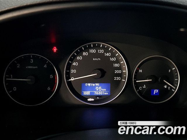 Hyundai Starex 2019 — photo 7