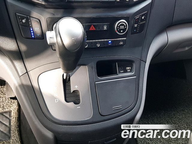 Hyundai Starex 2019 — photo 14