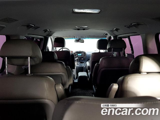 Hyundai Starex 2019 — photo 16