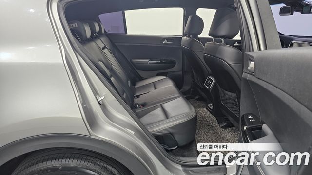 Kia Sportage 2019 — photo 11