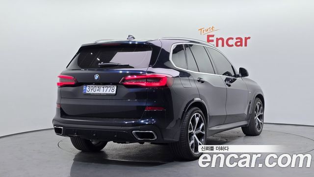 BMW X5 2022 — photo 2