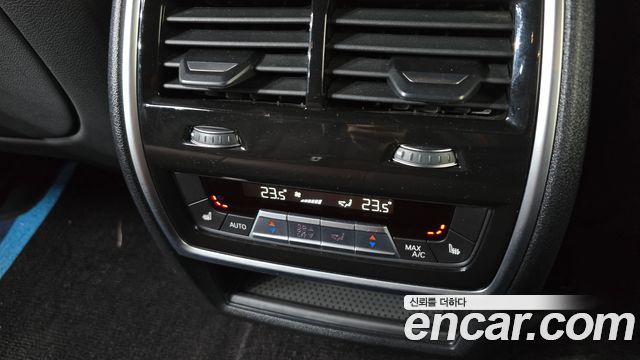 BMW X5 2022 — photo 19