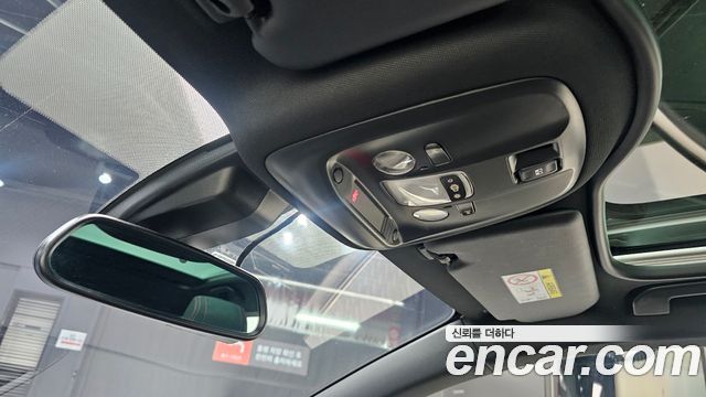 Peugeot 308 2019 — photo 28