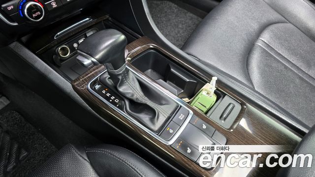 Kia K5 2016 — photo 9