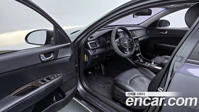 Kia K5 2016 — photo 10