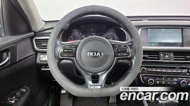Kia K5 2016 — photo 13