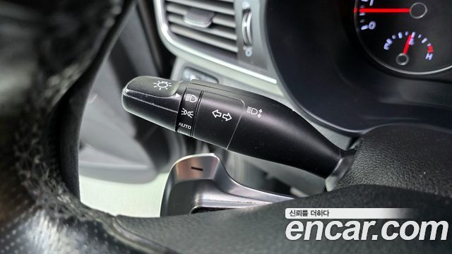 Kia K5 2016 — photo 16
