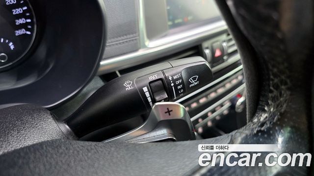 Kia K5 2016 — photo 17