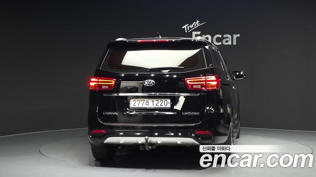Kia Canival 2020 — photo 4