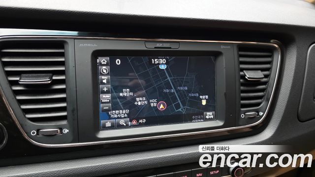 Kia Canival 2020 — photo 20