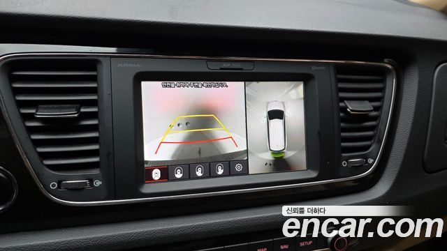Kia Canival 2020 — photo 21