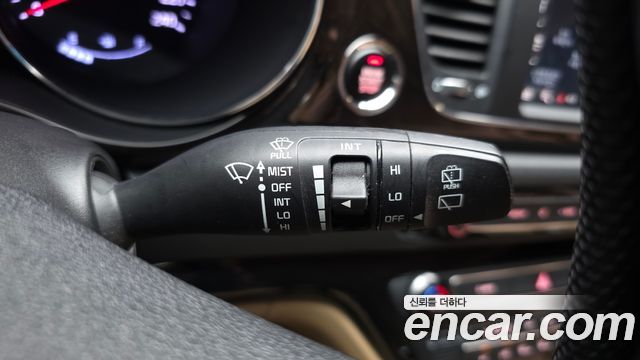 Kia Canival 2020 — photo 29