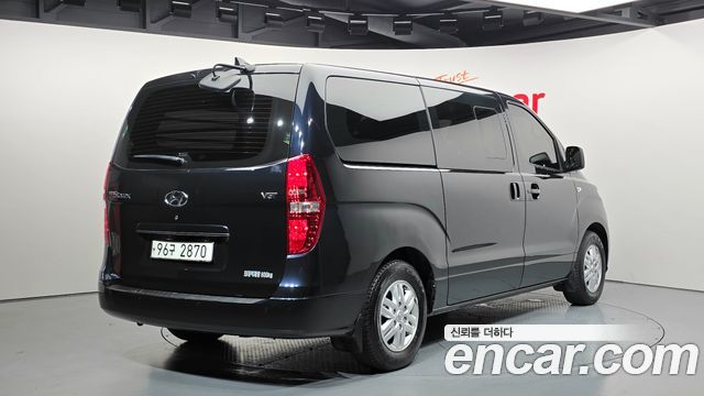 Hyundai Starex 2019 — photo 2