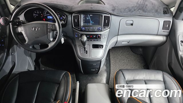 Hyundai Starex 2019 — photo 10