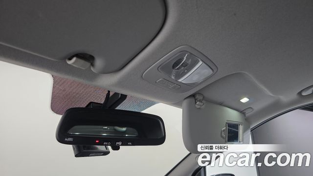 Hyundai Starex 2019 — photo 23