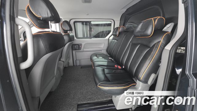 Hyundai Starex 2019 — photo 24