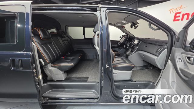 Hyundai Starex 2019 — photo 25