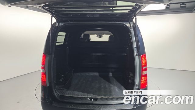 Hyundai Starex 2019 — photo 26