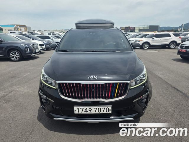 Kia Canival 2019 — photo 3