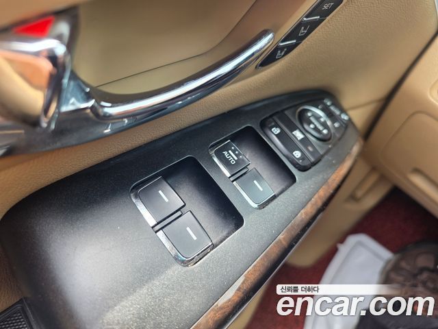 Kia Canival 2019 — photo 12