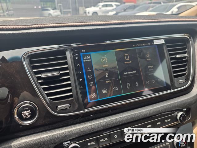 Kia Canival 2019 — photo 14