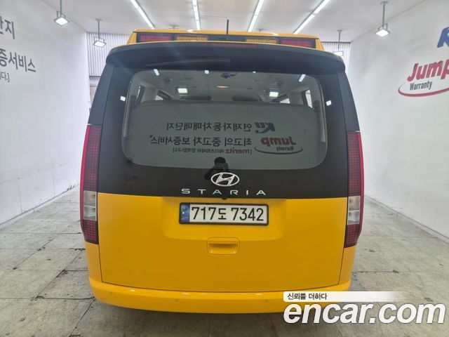 Hyundai Staria 2022 — photo 4