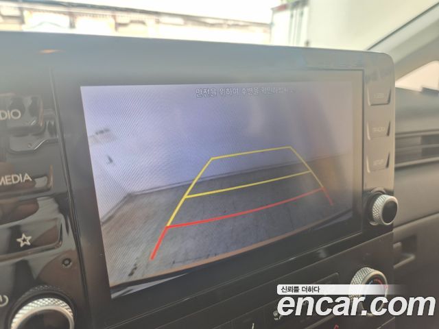 Hyundai Staria 2022 — photo 6