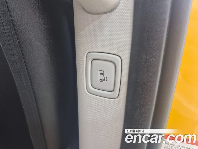 Hyundai Staria 2022 — photo 10