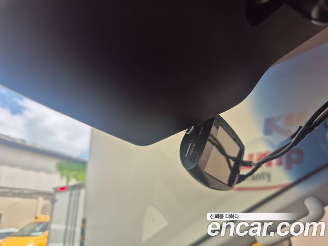 Hyundai Staria 2022 — photo 18