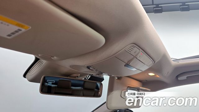 Mercedes-Benz E-Class 2017 — photo 29