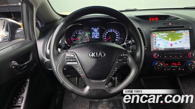 Kia K3 2013 — photo 19