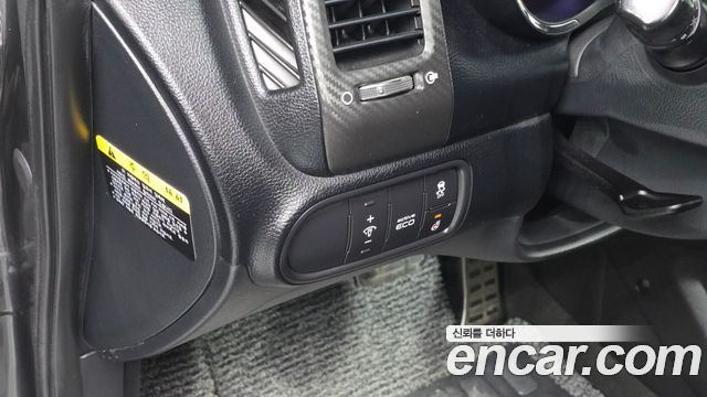 Kia K3 2013 — photo 20