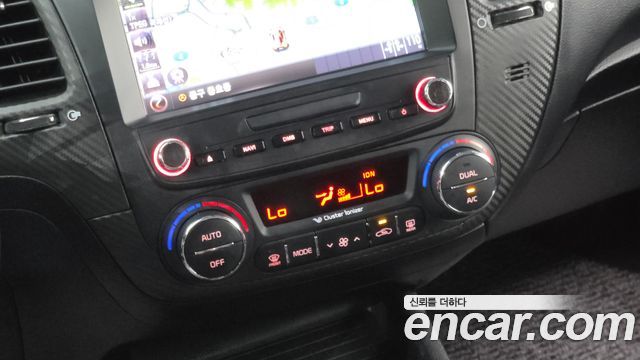 Kia K3 2013 — photo 23