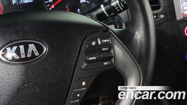 Kia K3 2013 — photo 25