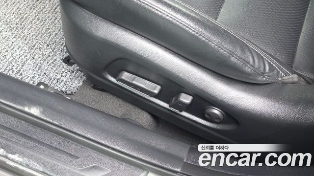 Kia K3 2013 — photo 28