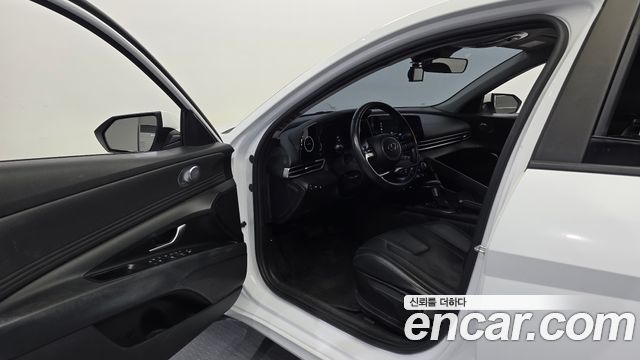 Hyundai AVANTE 2021 — photo 10