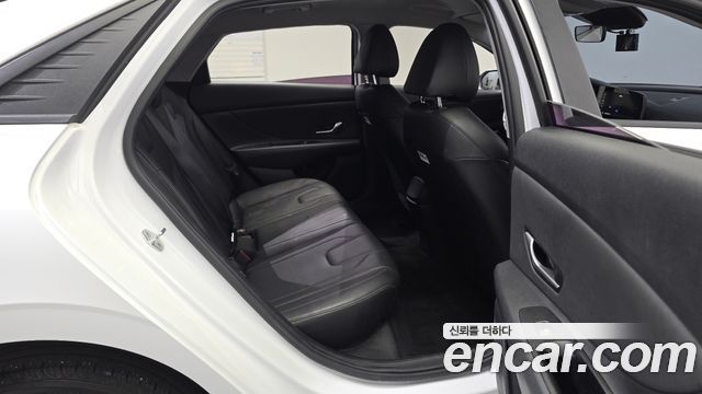 Hyundai AVANTE 2021 — photo 11