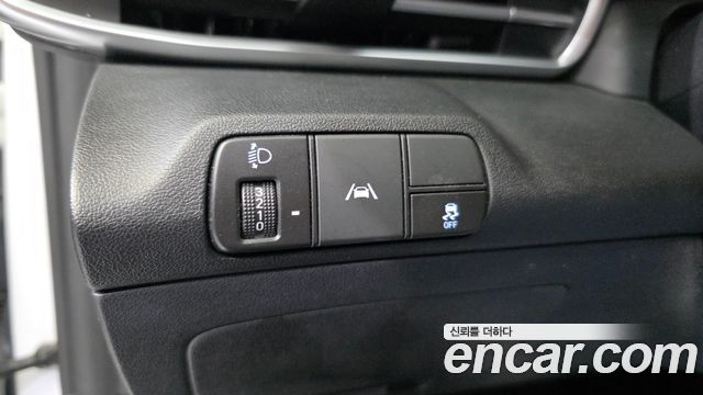 Hyundai AVANTE 2021 — photo 14